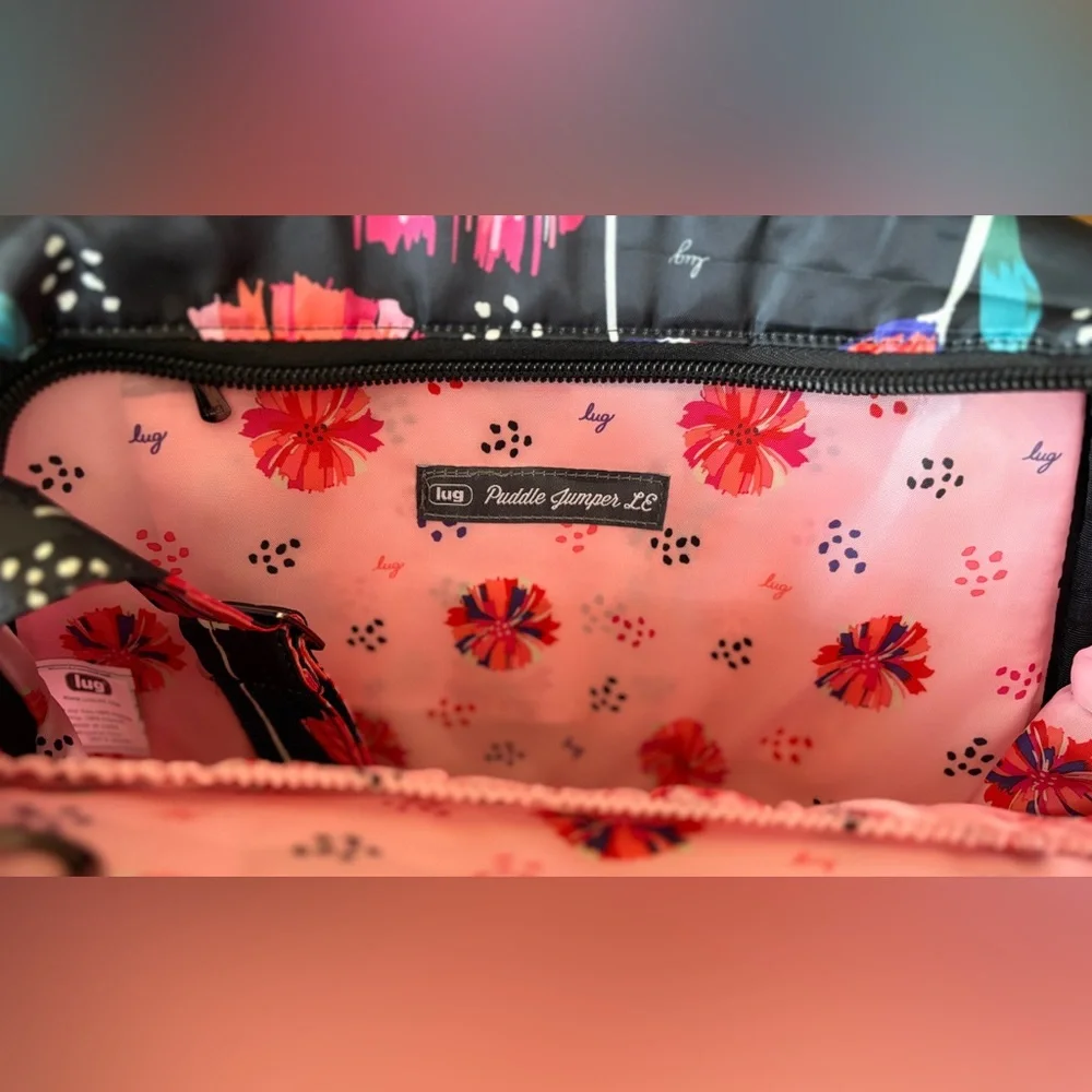 Lug Puddle Jumper LE Tote Bag. Pom Pom Floral Black. NWT - Picture 6 of 11